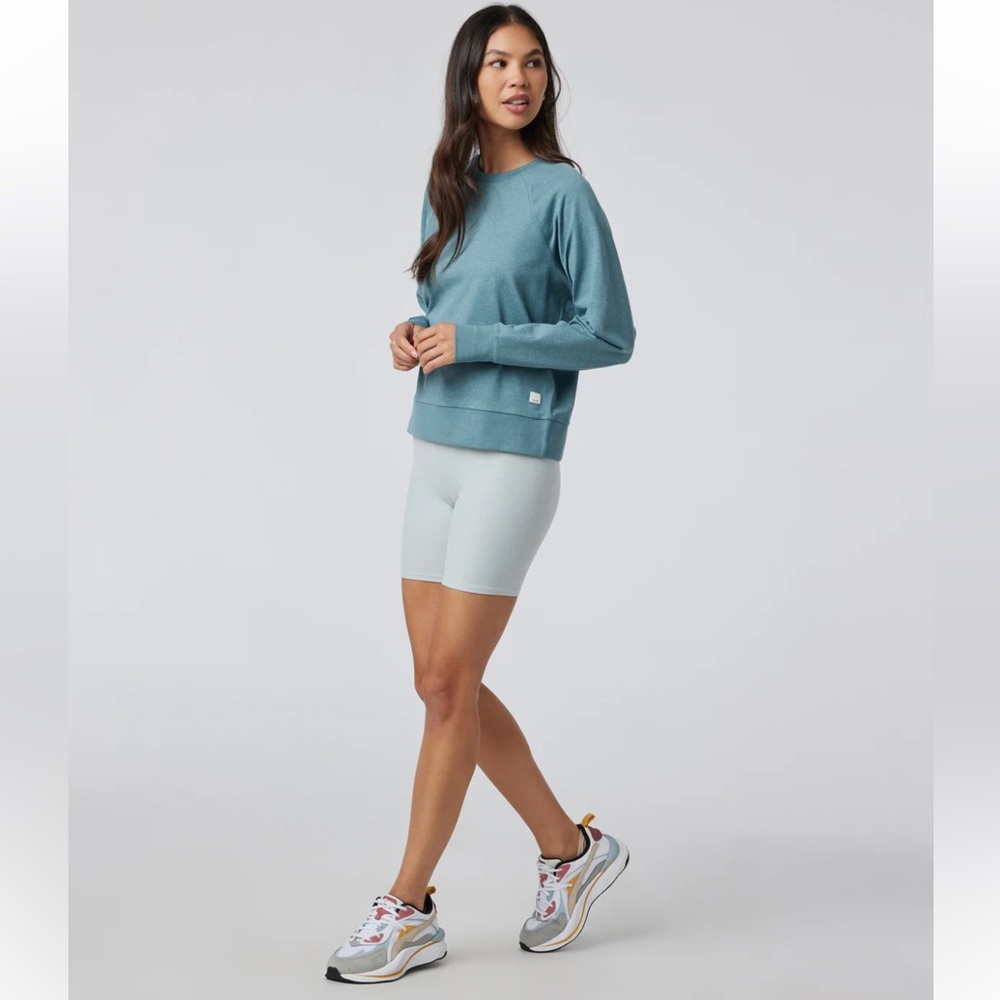 Vuori Long Sleeve Halo Crew DreamKnit™ Iron Heather size small